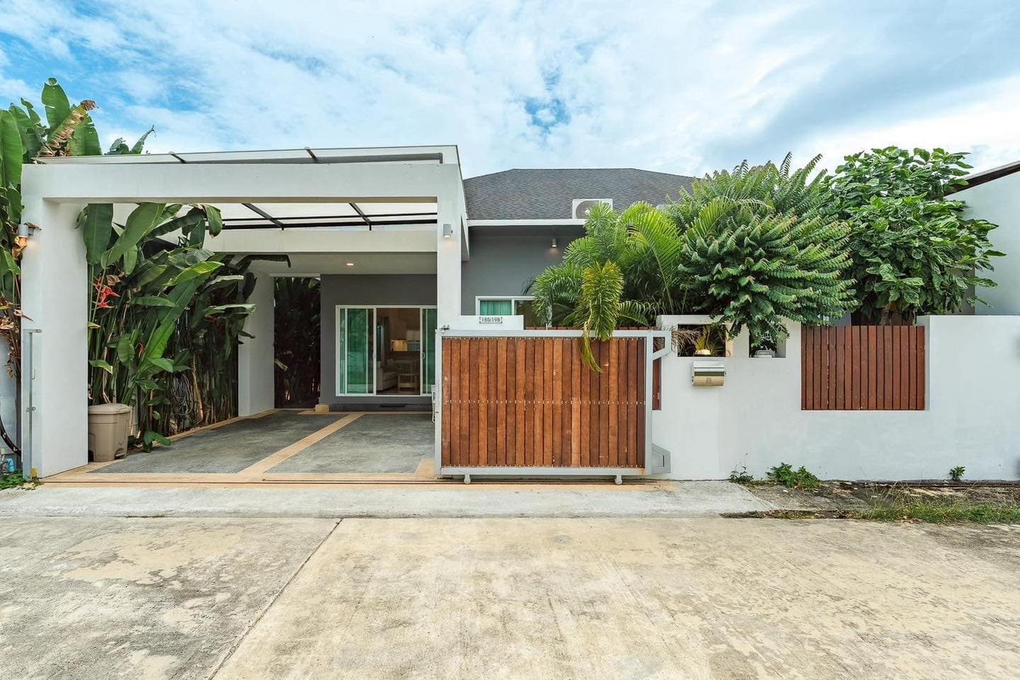 Modern One-Story Home in Cherngtalay