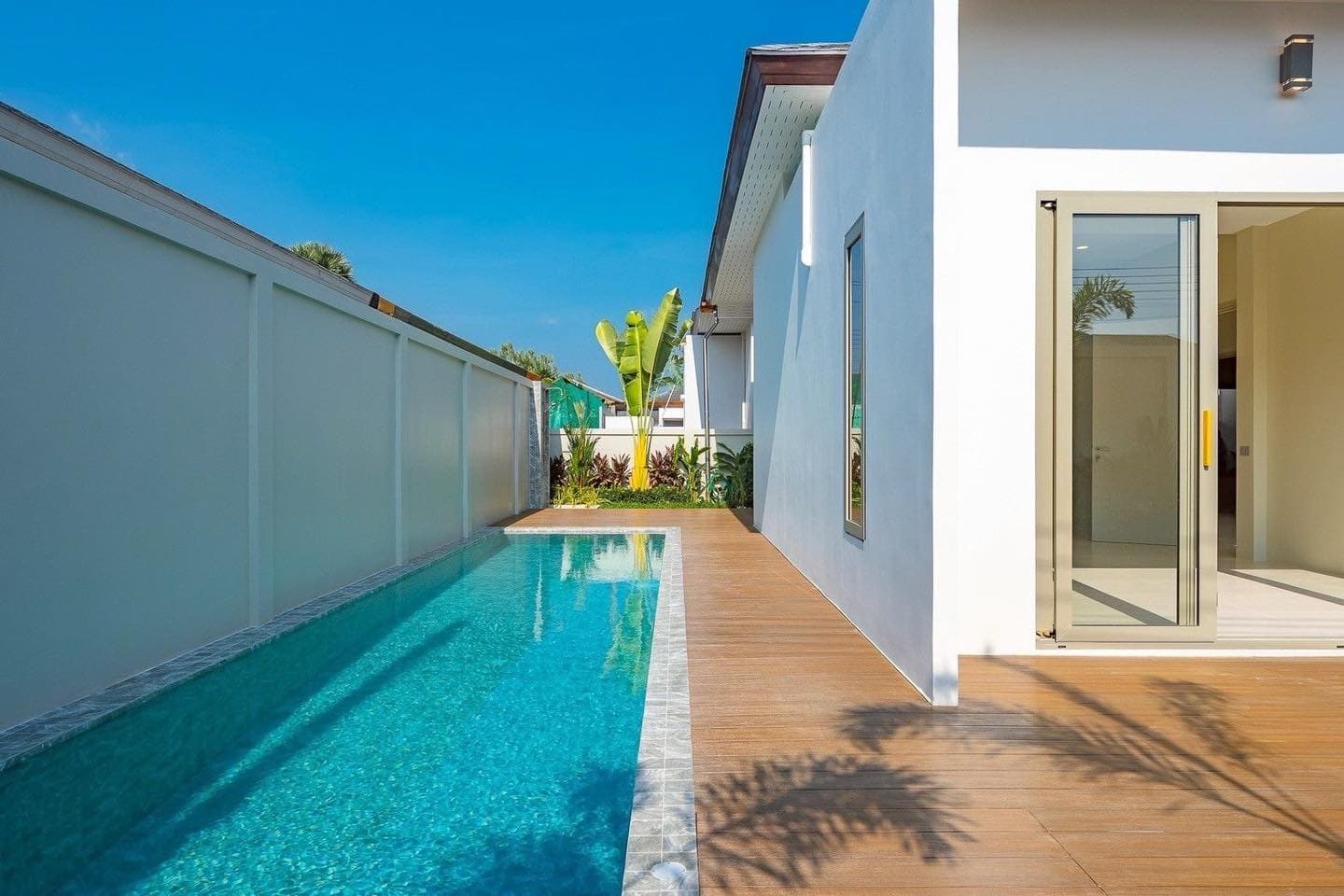 Modern Pool Villa in Thalang thumbnail 3